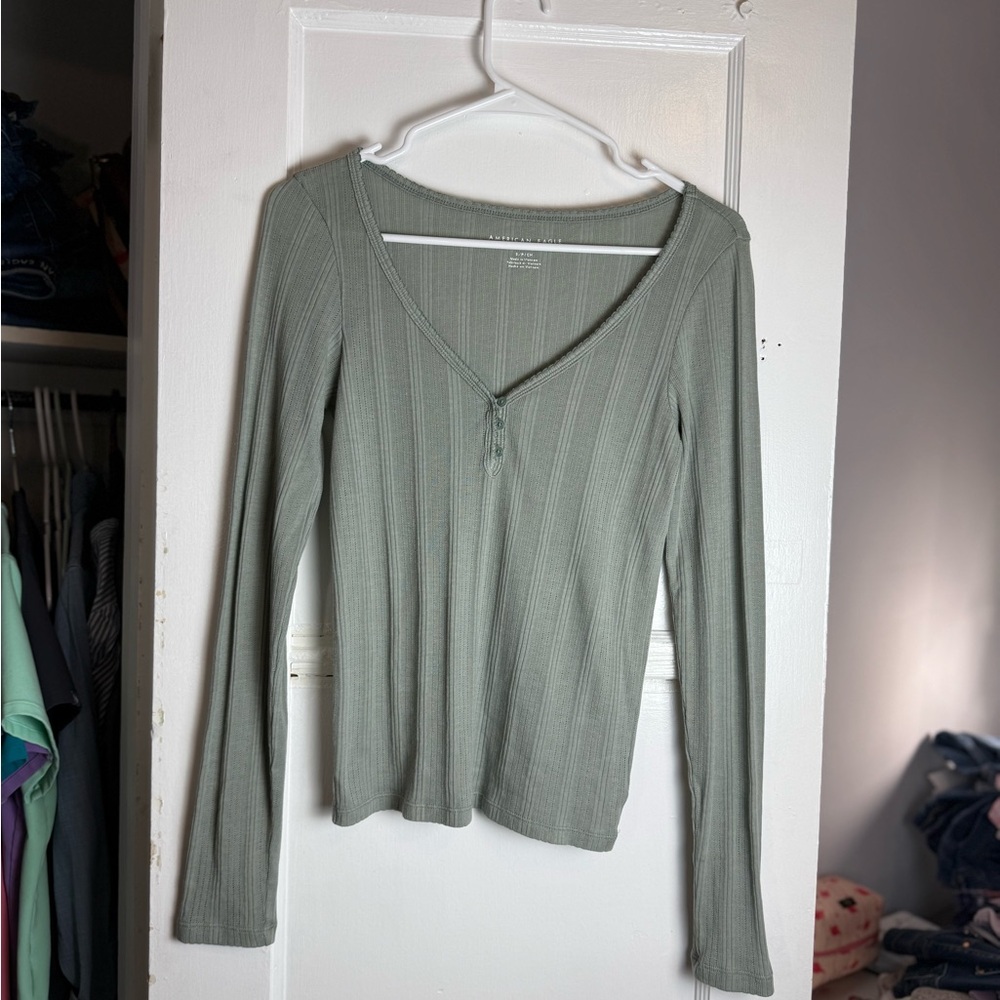 American Eagle Outfitters V-Neck Ribbed Blouse - Soft Green